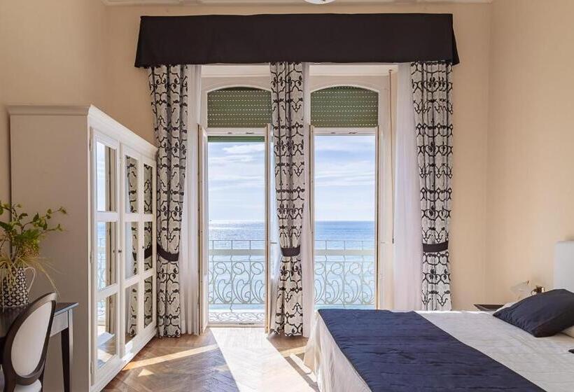 Номер Стандарт Вид на Море, Lido