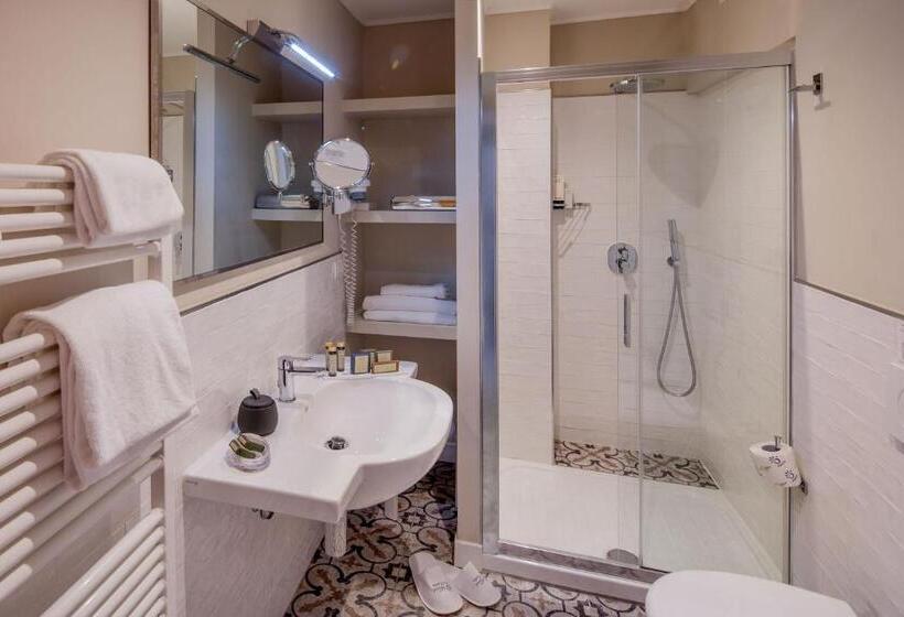 Люкс Боковой Вид на Море, Lido