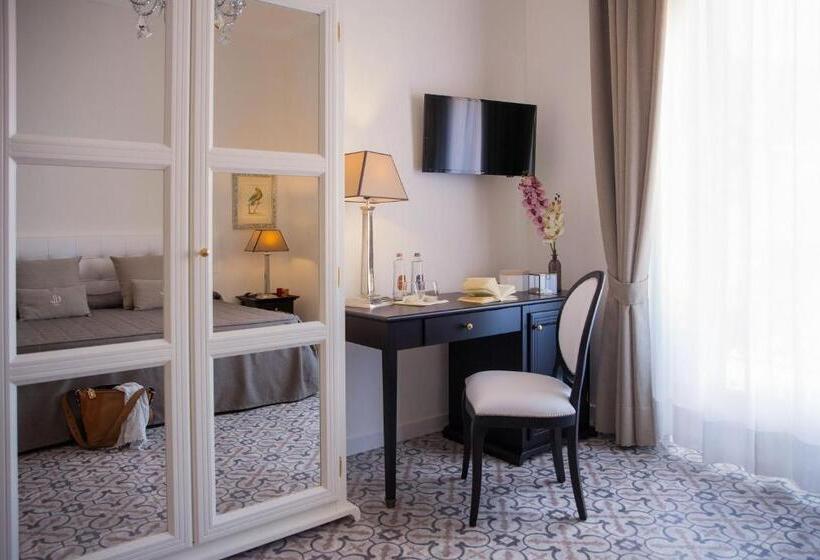 Люкс Боковой Вид на Море, Lido