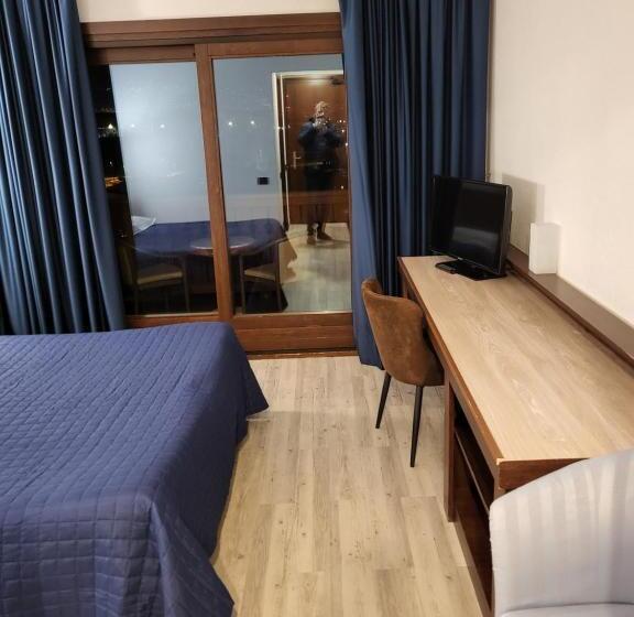 高级大房间, Miage