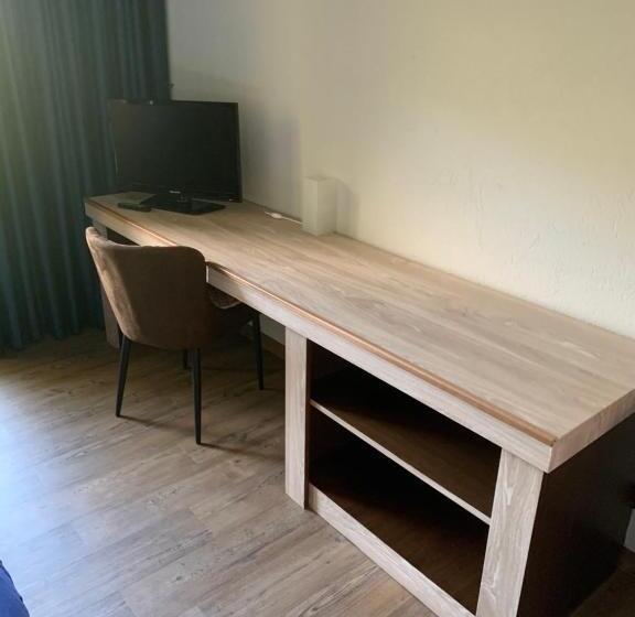 高级大房间, Miage