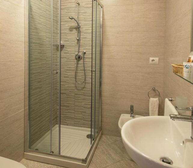 Номер Стандарт Трехместный, Nazionale