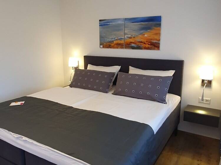 스탠다드 룸, Neuenfels