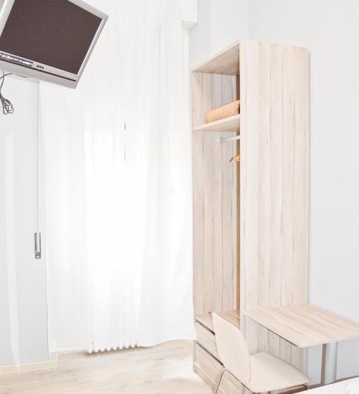 标准单人间, Miu