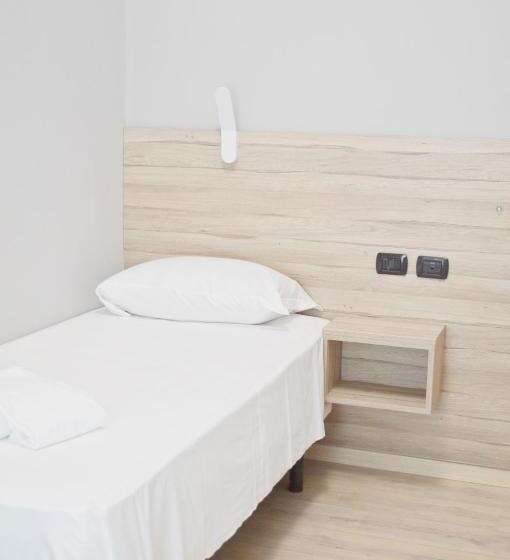 标准单人间, Miu