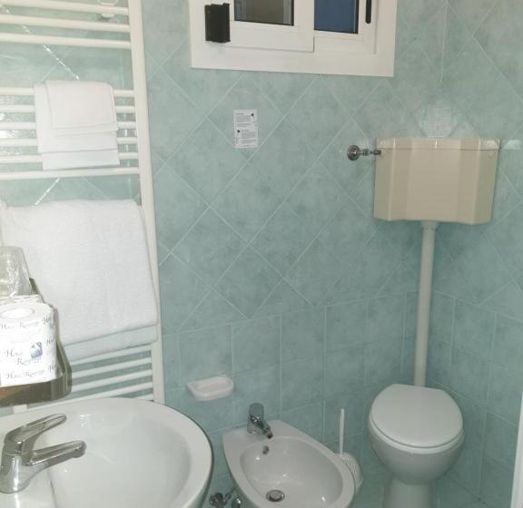 Pokój Standard Trzyosobowy, Ravenna