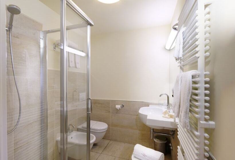 غرفة قياسية فردية, San Francesco