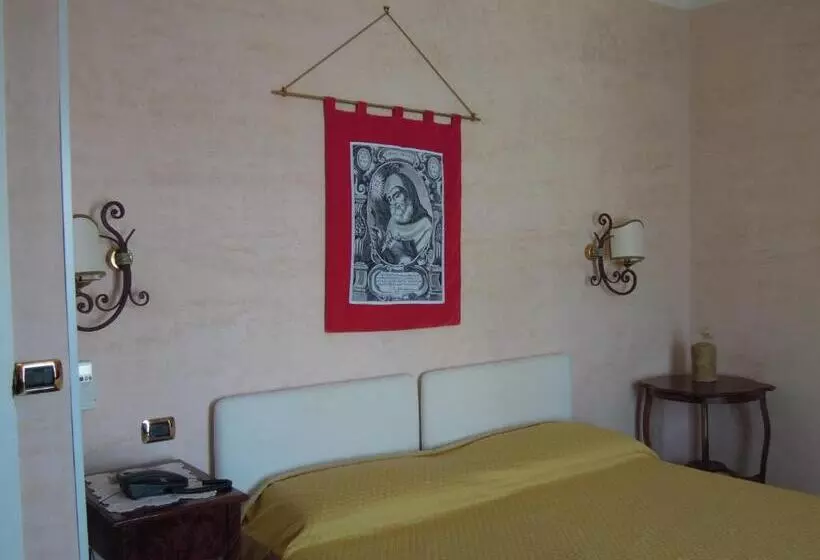 اتاق استاندارد یک نفره, Sant'agostino