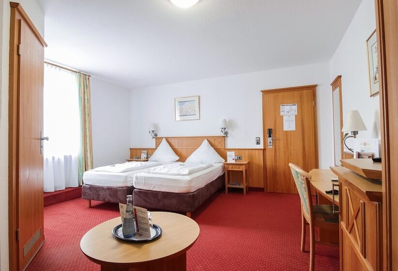 Номер Стандарт, Land Gut Hotel Landgasthof Zur Rose