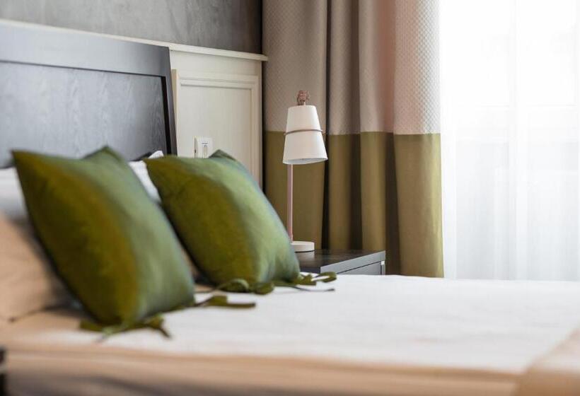 デラックスルーム, Residence Hirscher