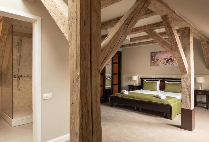 ペントハウスルーム, Residence Hirscher