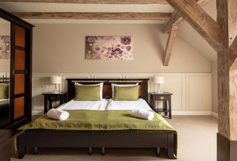 ペントハウスルーム, Residence Hirscher