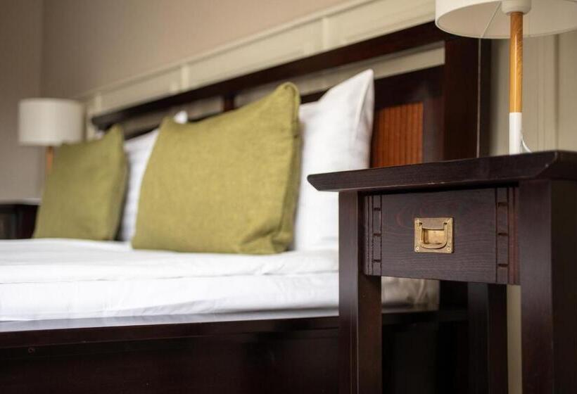 ペントハウスルーム, Residence Hirscher