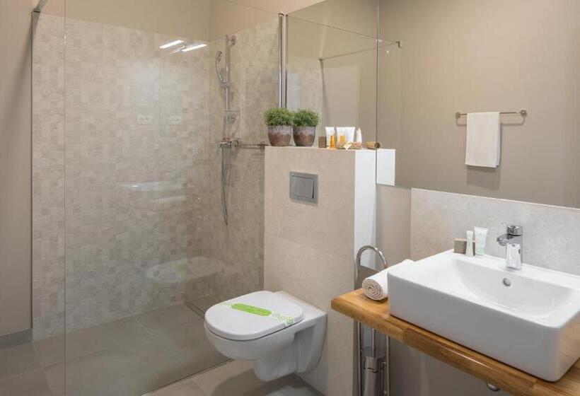 エコノミールーム, Residence Hirscher