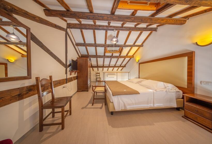 חדר יוקרתי, Resort Capalbio