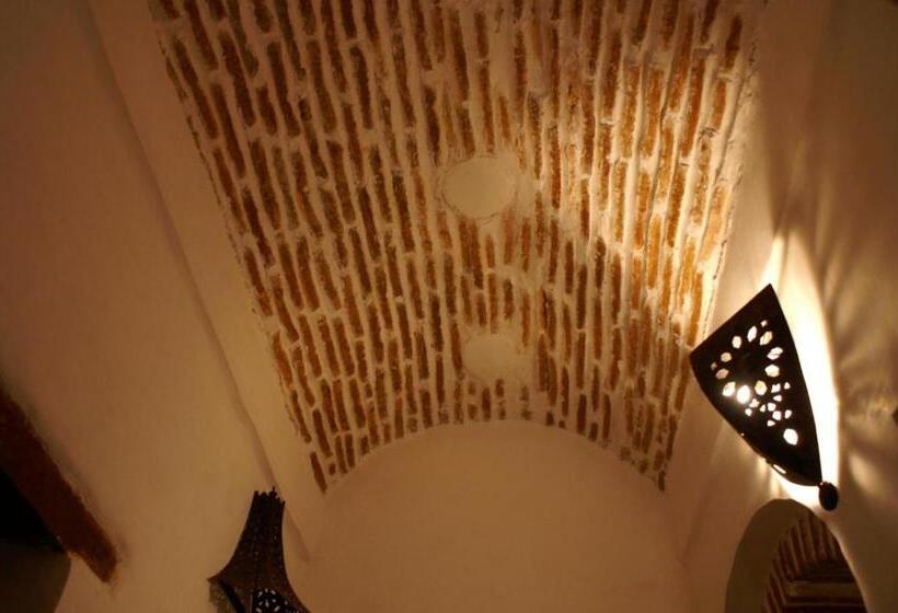 اتاق استاندارد, Riad Felloussia