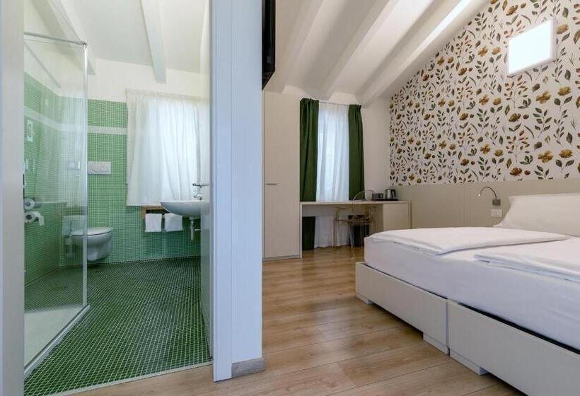 Pokój Deluxe, Seele Garda