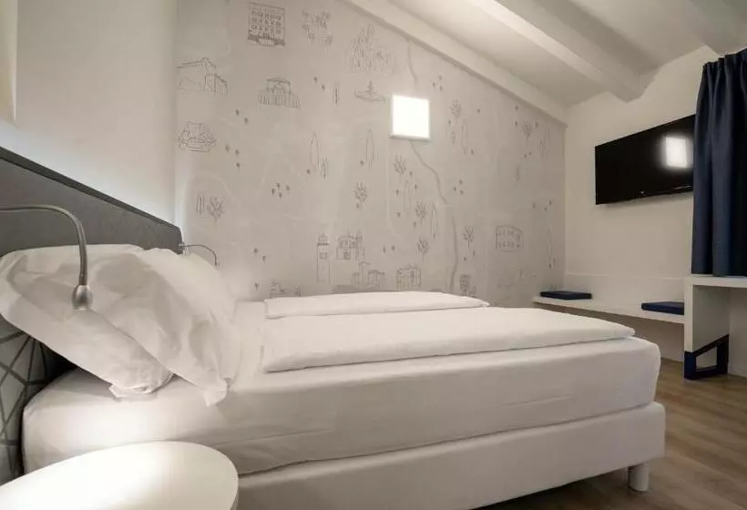 Superior room with lake view, Seele Garda