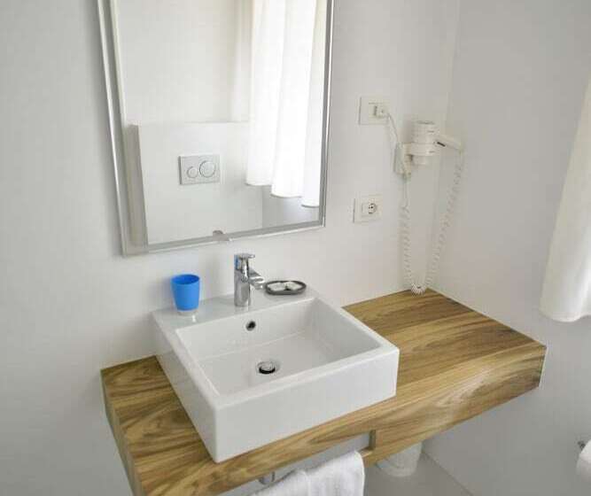 Pokój Standard, Seele Garda