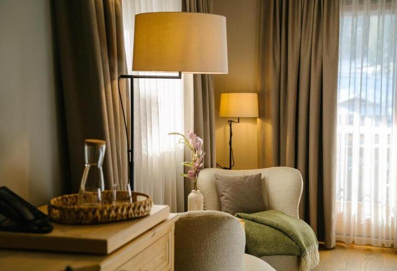 חדר סופריור עם מרפסת, Seven Alpina Boutique