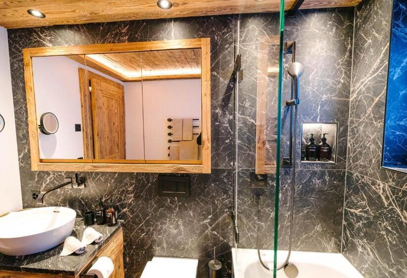 דירת חדר, Seven Alpina Boutique