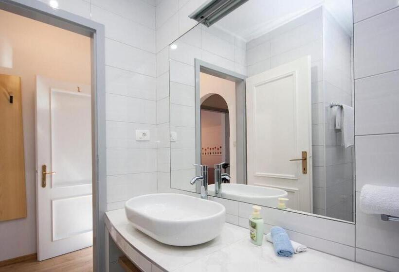 آپارتمان 1 خوابه, Villa Rosa