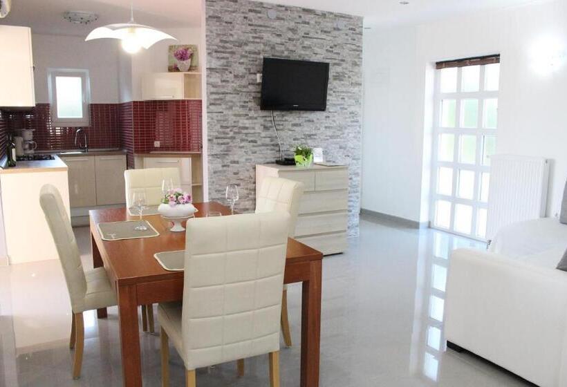 2 Bedrooms Suite Sea View, Villa Rosa