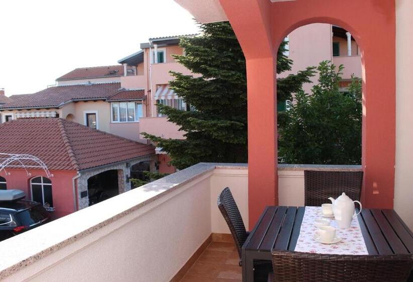2 Bedrooms Suite Sea View, Villa Rosa