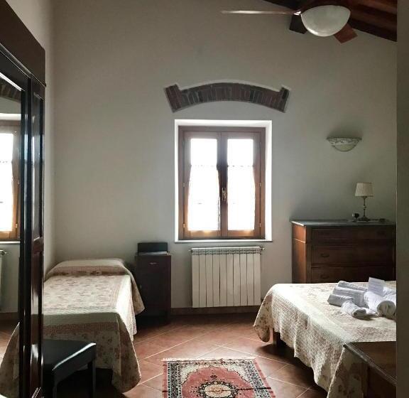 חדר סטנדרט לשלושה, Agriturismo Villani Poderi Nesti & Cupoli