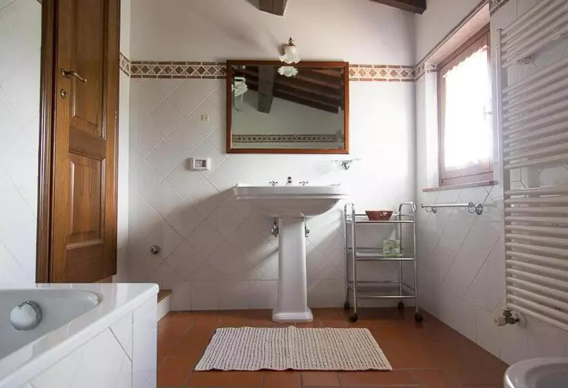 スタンダード4人部屋, Agriturismo Villani Poderi Nesti & Cupoli