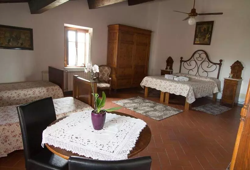 スタンダード4人部屋, Agriturismo Villani Poderi Nesti & Cupoli