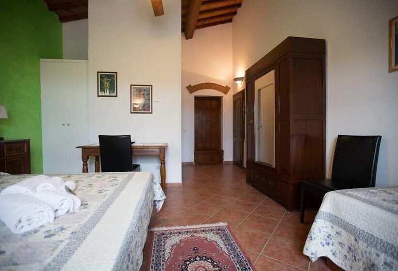 חדר סטנדרט לשלושה, Agriturismo Villani Poderi Nesti & Cupoli