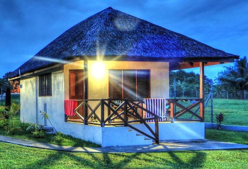 オーシャンビューのスタンダードバンガロー, Beachfront Resort