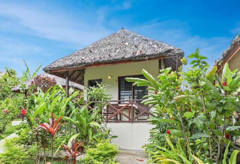 オーシャンビューのスタンダードバンガロー, Beachfront Resort