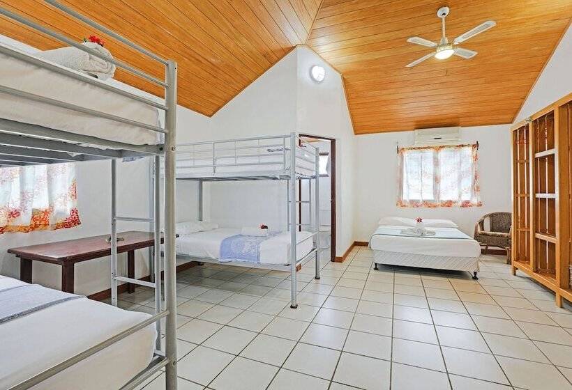 ファミリールーム, Beachfront Resort