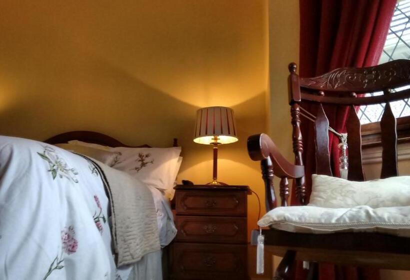 Номер Стандарт Трехместный, Corrib View Guesthouse H91rr72