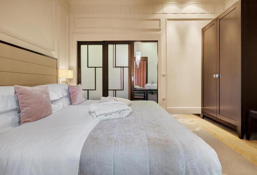 سوییت, Aleksander Medical & Spa