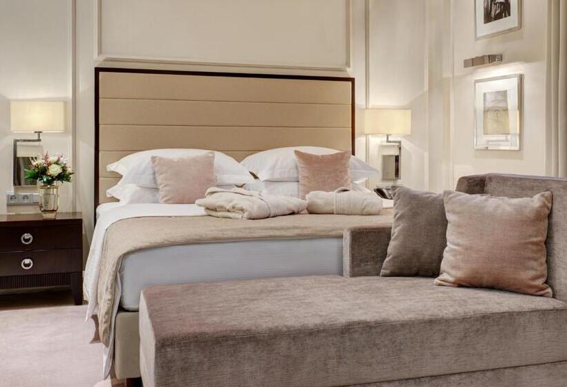 سوییت خانوادگی, Aleksander Medical & Spa