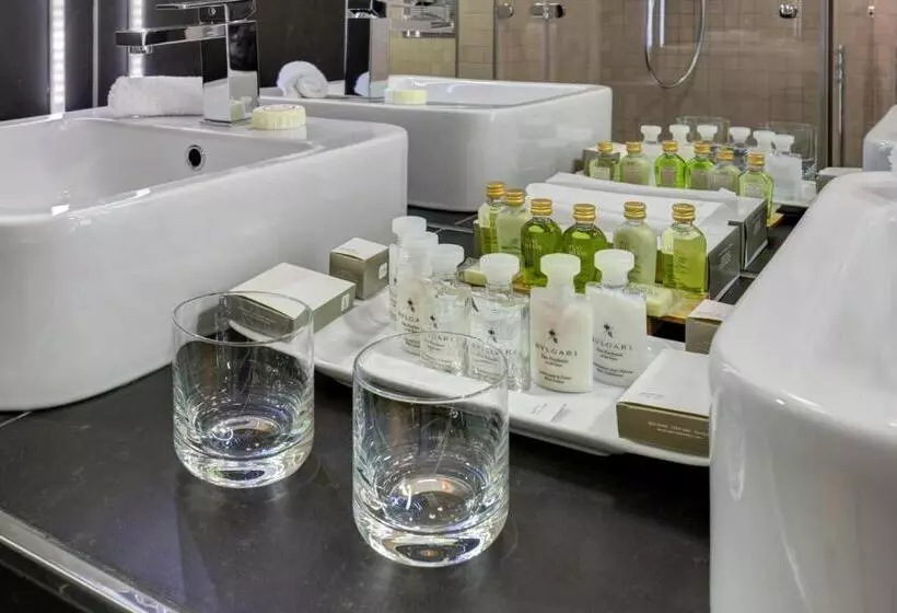 سوئیت پنت هاوس, Aleksander Medical & Spa