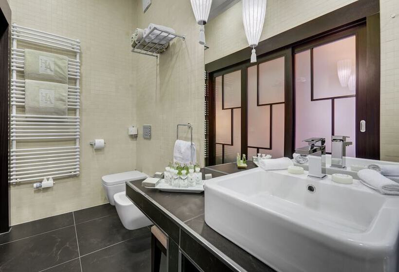 سوییت, Aleksander Medical & Spa