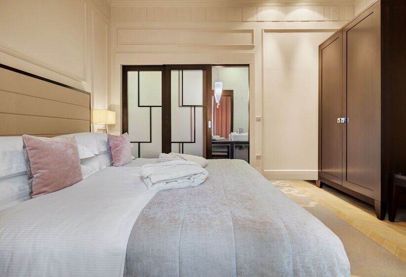 سوییت, Aleksander Medical & Spa