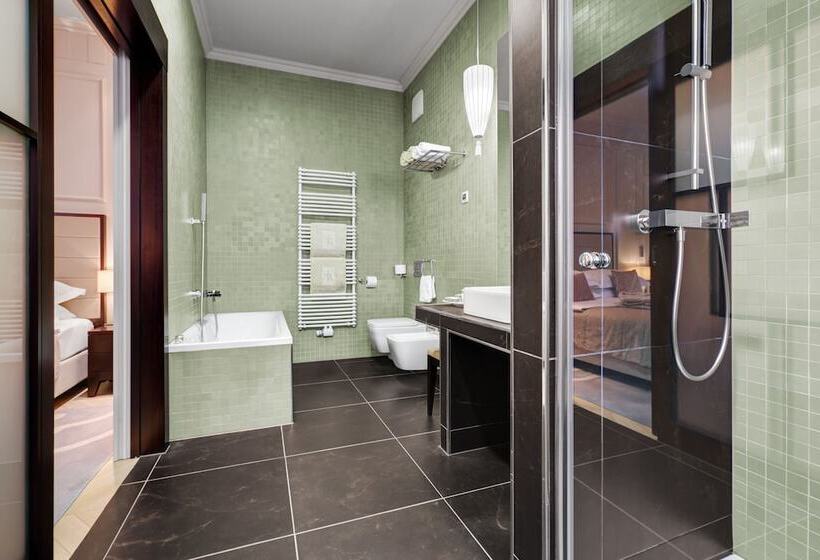 سوئیت پرزیدنت, Aleksander Medical & Spa