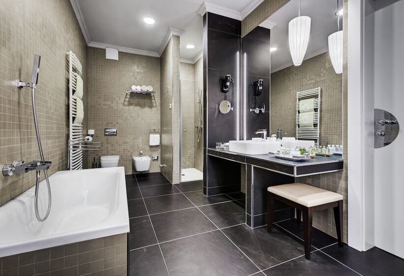 سوئیت پرزیدنت, Aleksander Medical & Spa