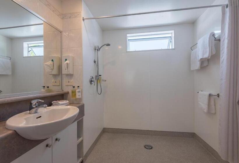 이그제큐티브 룸, Baywatch Motor Inn