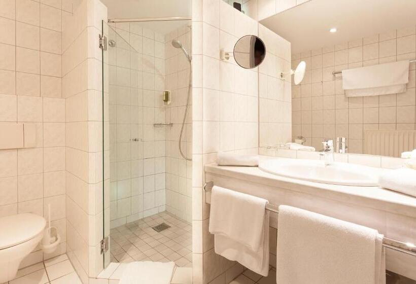 サイドオーシャンビューバルコニー付スタンダードルーム, Bernstein