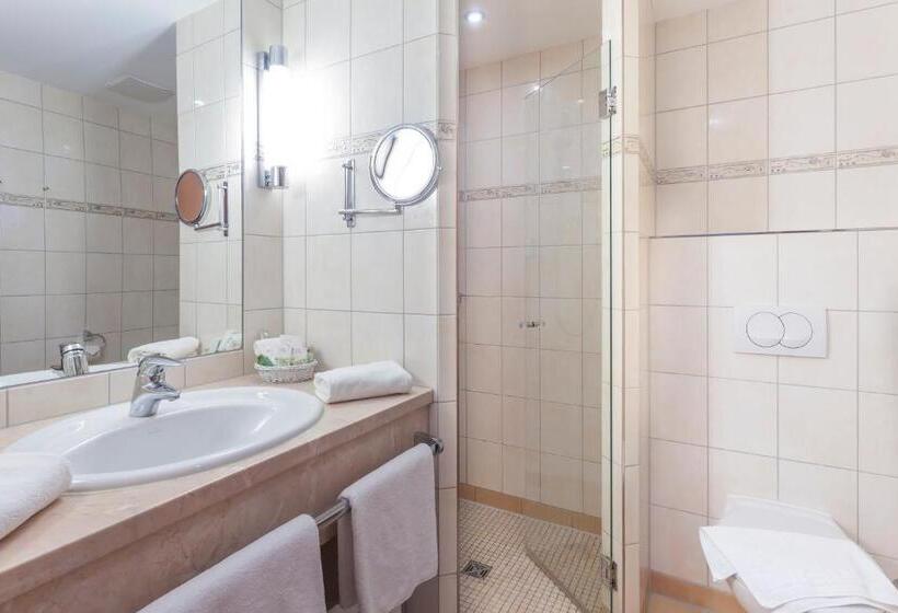 バルコニー付きスタンダードルーム, Bernstein