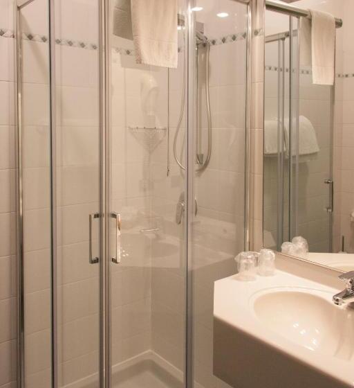 Четырехместный Номер Стандарт, Berta