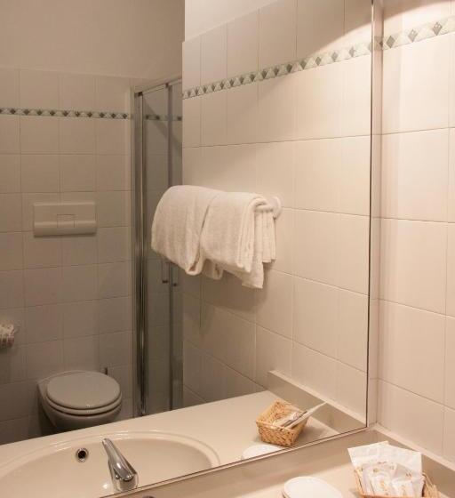 Четырехместный Номер Стандарт, Berta