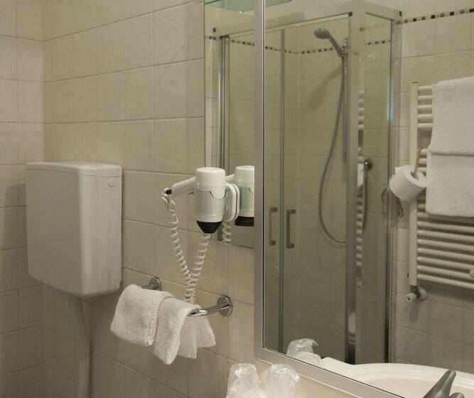 Четырехместный Номер Стандарт, Berta