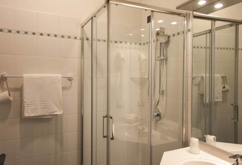 Четырехместный Номер Стандарт, Berta